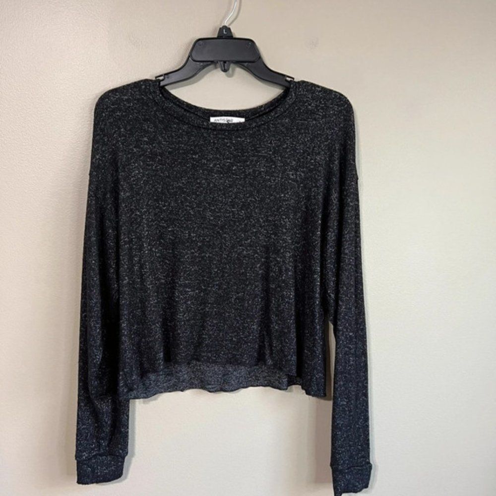 Antistar‎ small long sleeve dark grey crop top